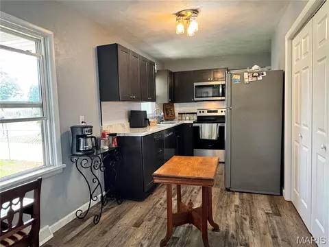 Kitchen - 641 S Walnut St, Gerald, MO 63037 photo 1 of 6