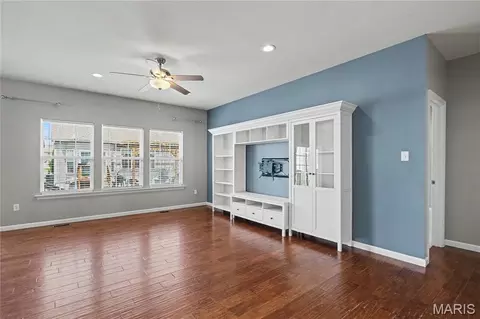 Living - 3159 Wheeling Dr, Saint Charles, MO 63301 photo 2 of 7