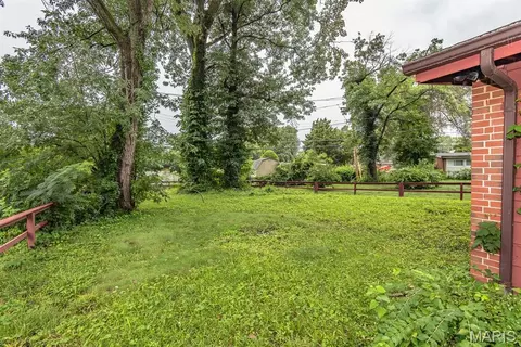 Exterior - 6563 January Ave, Berkeley, MO 63134 photo 4 of 7