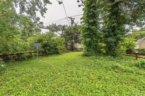 Exterior - 6563 January Ave, Berkeley, MO 63134 photo 5 of 7