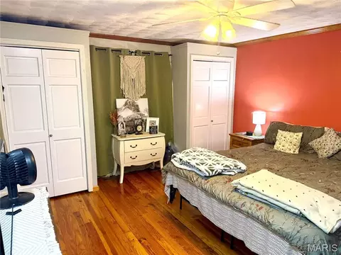 Bedroom - 200 E Boone St, Salem, IL 62881 photo 2 of 6