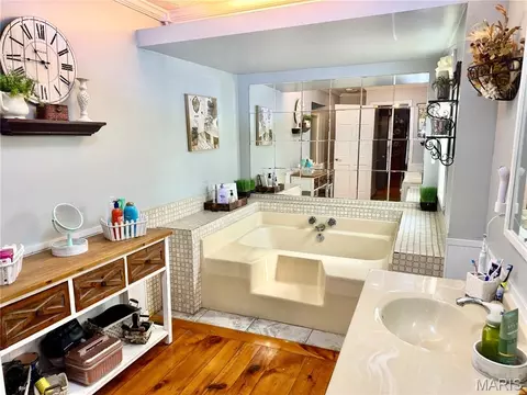 Bath - 200 E Boone St, Salem, IL 62881 photo 1 of 5