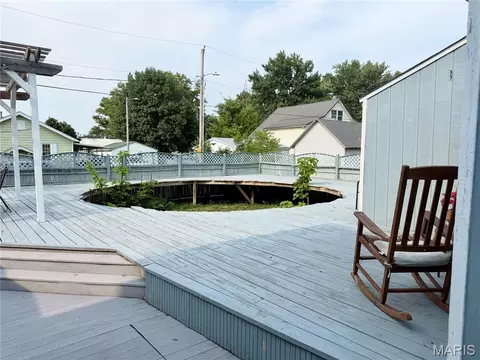 Exterior - 200 E Boone St, Salem, IL 62881 photo 7 of 8