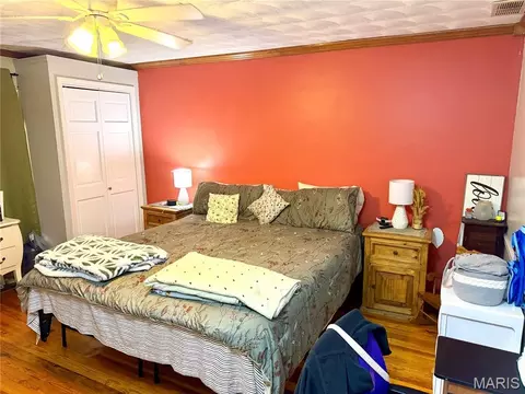 Bedroom - 200 E Boone St, Salem, IL 62881 photo 1 of 6