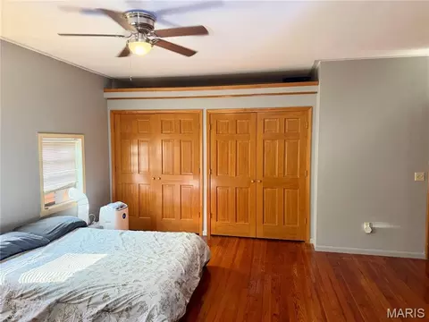 Bedroom - 200 E Boone St, Salem, IL 62881 photo 5 of 6