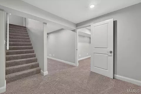 Entry Way - 207 Irish Hound Dr, O'fallon, MO 63368 photo 4 of 5