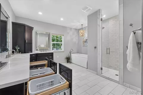 Bath - 207 Irish Hound Dr, O'fallon, MO 63368 photo 4 of 8