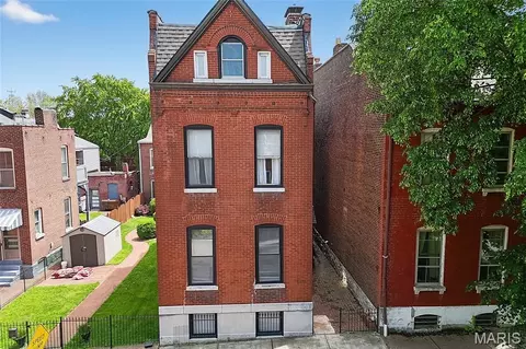 2432 Mcnair Ave, Saint Louis, MO 63104
