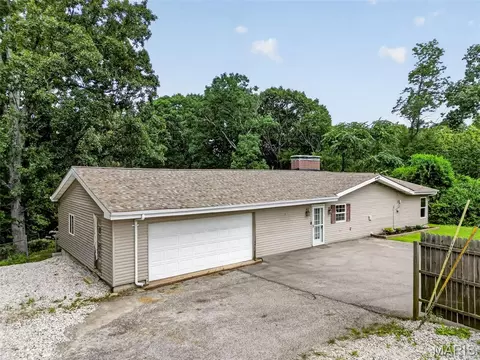 Exterior - 2300 Darla Dr, High Ridge, MO 63049 photo 2 of 13
