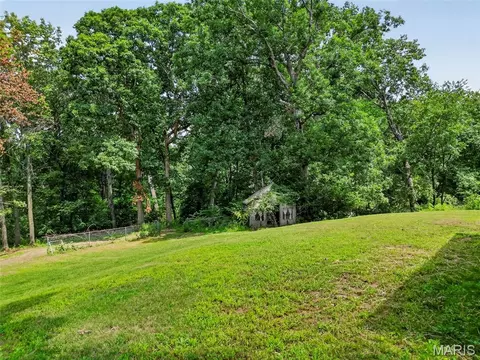 Exterior - 2300 Darla Dr, High Ridge, MO 63049 photo 11 of 13