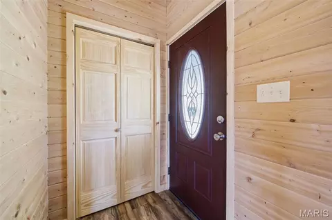 Entry Way - 1387 Hartshorn Rd, Hermann, MO 65041 photo 1 of 3