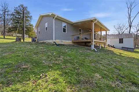 Exterior - 1387 Hartshorn Rd, Hermann, MO 65041 photo 9 of 11