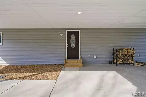Exterior - 1387 Hartshorn Rd, Hermann, MO 65041 photo 10 of 11
