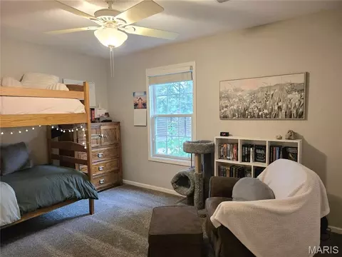 Bedroom - 1418 Overland Dr, Rolla, MO 65401 photo 6 of 8