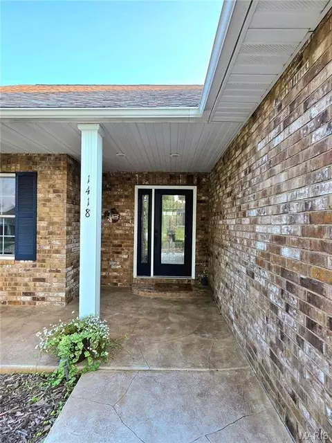 Exterior - 1418 Overland Dr, Rolla, MO 65401 photo 2 of 10