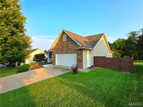 Exterior - 1418 Overland Dr, Rolla, MO 65401 photo 6 of 10