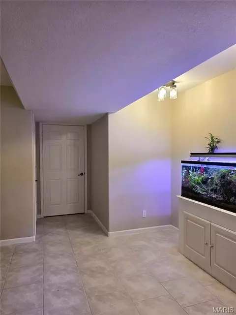Entry Way - 1418 Overland Dr, Rolla, MO 65401 photo 7 of 7