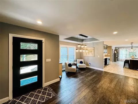 Entry Way - 1521 Frank St, Hannibal, MO 63401 photo 1 of 1
