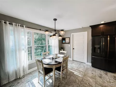 Dining - 1521 Frank St, Hannibal, MO 63401 photo 1 of 1