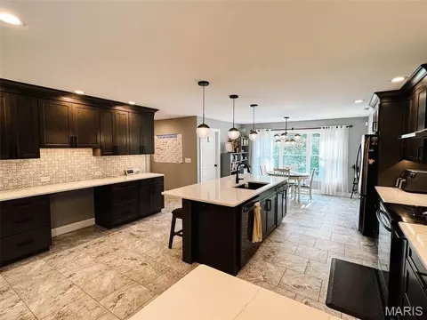 Kitchen - 1521 Frank St, Hannibal, MO 63401 photo 6 of 6