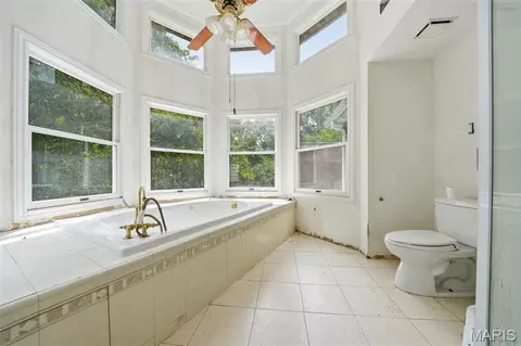 Bath - 19111 Foxfire Forest Rd, Wildwood, MO 63069 photo 2 of 4