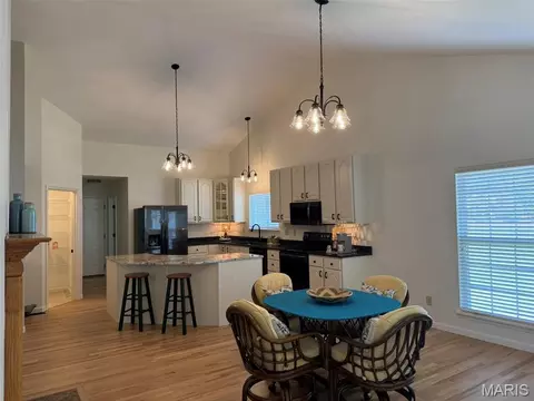 Dining - 727 Hawk Run Dr, O'fallon, MO 63368 photo 1 of 1