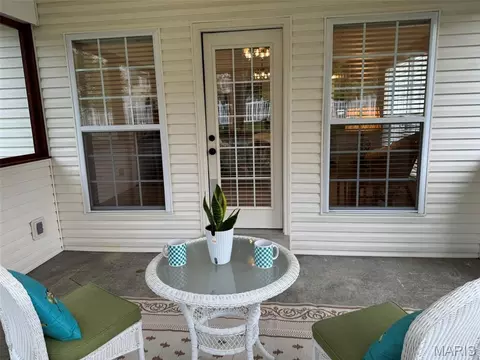 Exterior - 727 Hawk Run Dr, O'fallon, MO 63368 photo 8 of 15