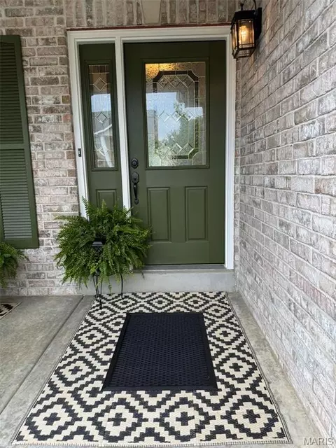 Exterior - 727 Hawk Run Dr, O'fallon, MO 63368 photo 5 of 15