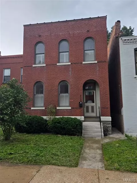 2723 Allen Ave, Saint Louis, MO 63104