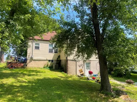 Exterior - 1609 N Cedar St, Rolla, MO 65401 photo 5 of 9