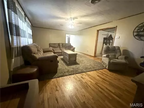 Living - 1105 S Anthony St, Kennett, MO 63857 photo 1 of 2