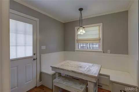 Dining - 915 Moore Ave, Sikeston, MO 63801 photo 1 of 1
