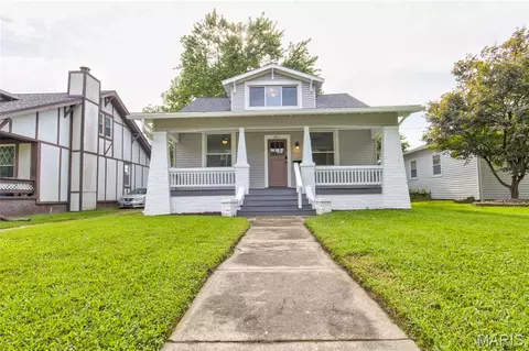 1211 Troy Rd, Edwardsville, IL 62025