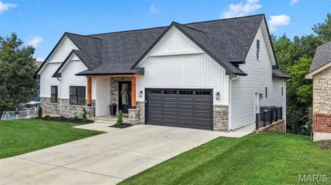 Exterior - 3 Millers Ct, O'fallon, MO 63366 photo 2 of 10
