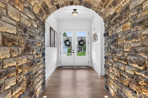 Entry Way - 3 Millers Ct, O'fallon, MO 63366 photo 4 of 9