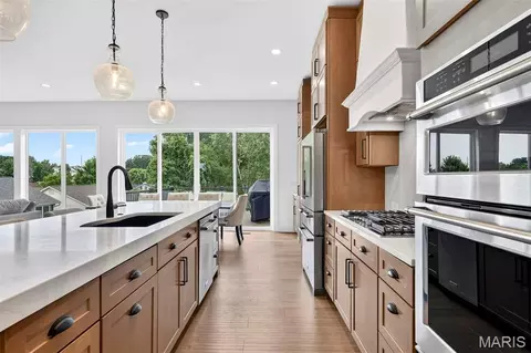 Kitchen - 3 Millers Ct, O'fallon, MO 63366 photo 6 of 10