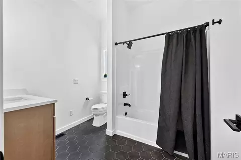 Bath - 3 Millers Ct, O'fallon, MO 63366 photo 6 of 11