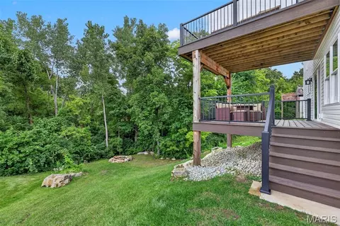 Exterior - 3 Millers Ct, O'fallon, MO 63366 photo 7 of 10