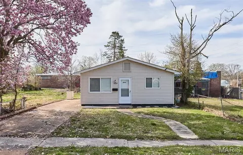 6760 Schofield Pl, Pagedale, MO 63133