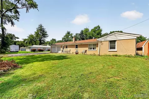 Exterior - 8034 Packard Ave, Berkeley, MO 63134 photo 9 of 11