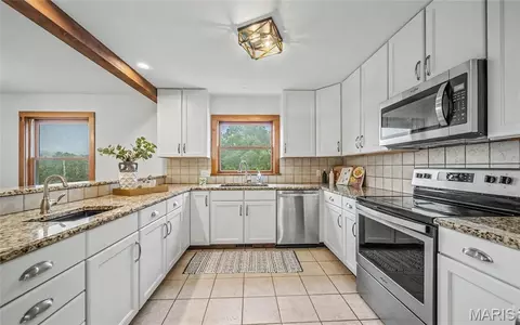 Kitchen - 8578 Lizard Ln, Dittmer, MO 63023 photo 2 of 2