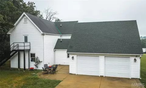 Exterior - 8578 Lizard Ln, Dittmer, MO 63023 photo 6 of 17