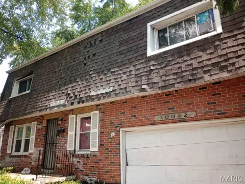10062 Duke Dr, Saint Louis, MO 63136