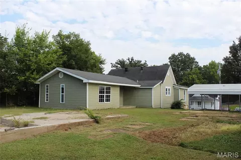 910 N 13th St, Poplar Bluff, MO 63901