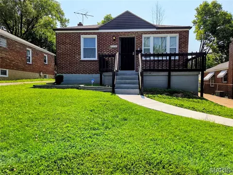 8338 Willett Ave, Jennings, MO 63136