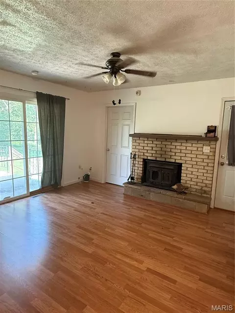 Living - 13573 Highway Pp, Dixon, MO 65459 photo 2 of 2