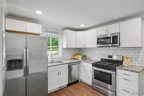 Kitchen - 31 Plackemeier, O'fallon, MO 63366 photo 3 of 3