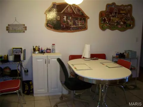 Dining - 13900 Haystack Ln, Dixon, MO 65459 photo 2 of 2