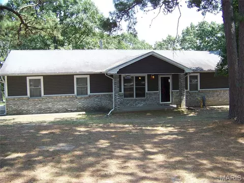 Exterior - 13900 Haystack Ln, Dixon, MO 65459 photo 2 of 11