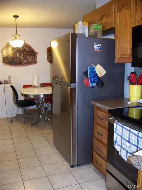 Kitchen - 13900 Haystack Ln, Dixon, MO 65459 photo 3 of 3